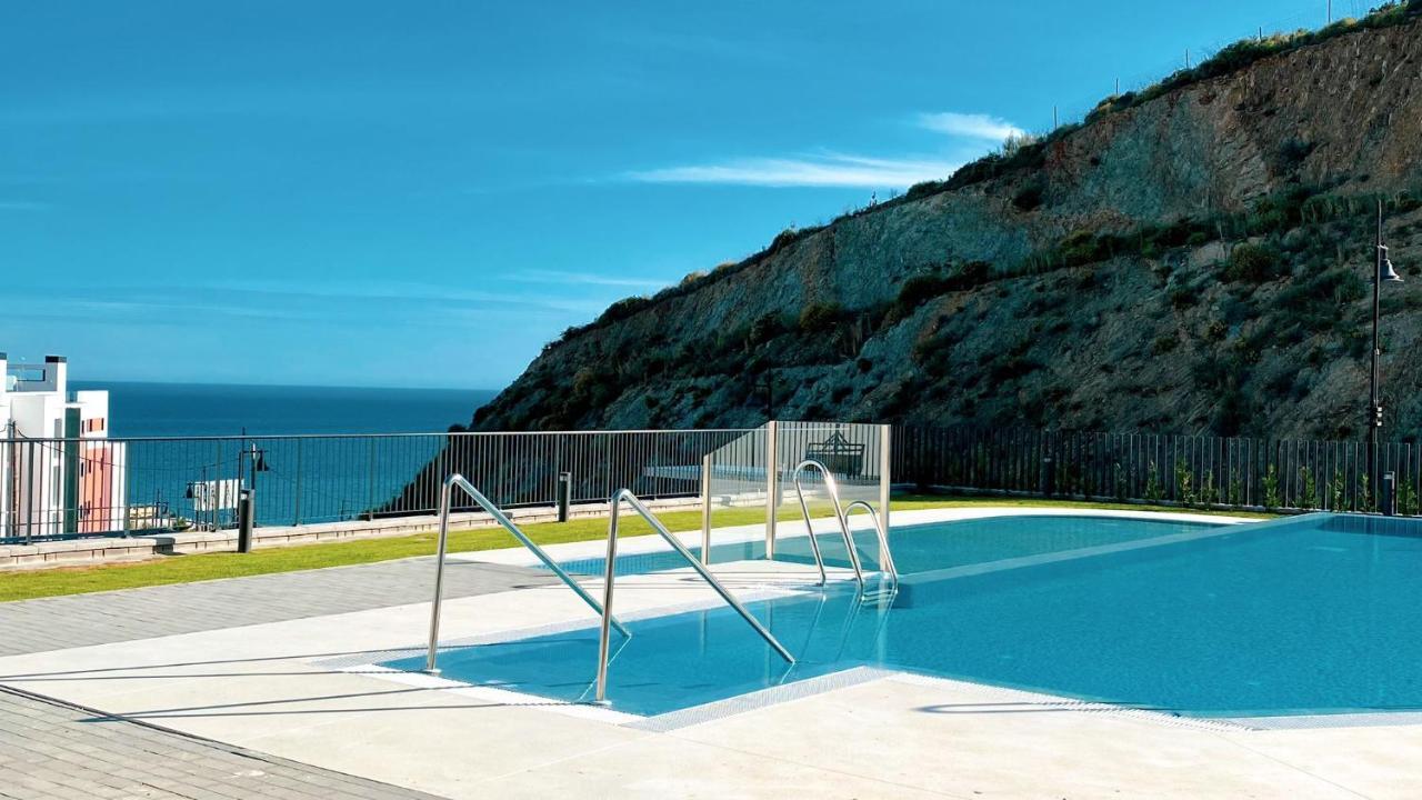 Luxury 3 Bedroom Apartment 300M From The Beach Fuengirola Exterior photo